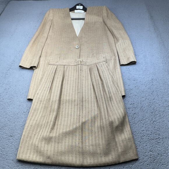 Vintage Christian Dior Suit Womens 10 Jacket Skirt Set Blazer Rayon Linen 80s - Picture 1 of 16